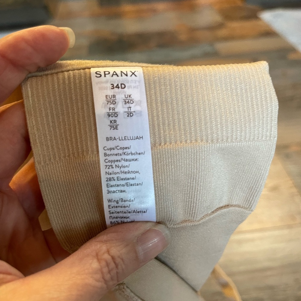 SPANX Cream Women's Bra - Picture 4 of 4